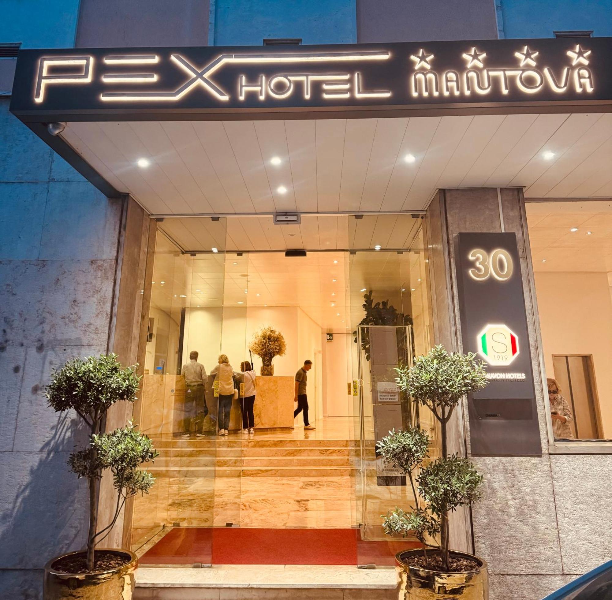 Hotel Pex 만토바 외부 사진